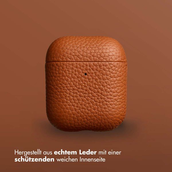 Accezz Echtleder Case  Apple AirPods 1 / 2 - Cognac