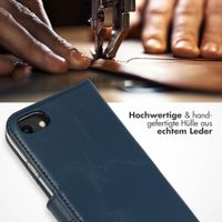 Selencia Echtleder Klapphülle Apple iPhone SE (2022 / 2020) / 8 / 7 / 6(s) - Blau