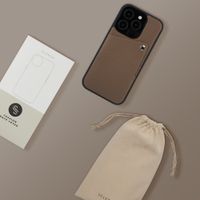 Selencia Riva Back Cover mit Kartenfach Apple iPhone 16 Pro - Mocha Brown
