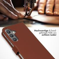 Selencia Echtleder Klapphülle Samsung Galaxy S24 Plus - Hellbraun