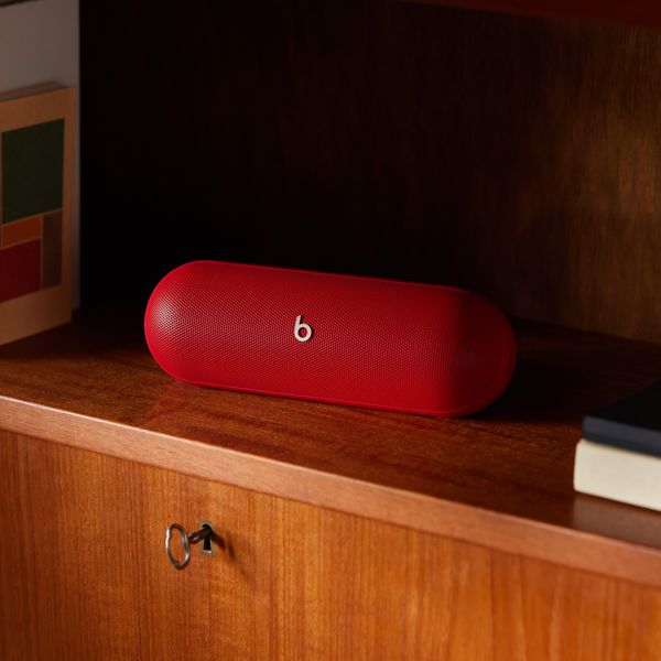 Beats Pill Wireless Bluetooth Speaker - Statement Red