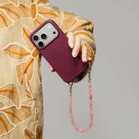 Selencia Rivièra Backcover mit MagSafe mit abnehmbaren Haken Samsung Galaxy A18 / A17 / A16 / A26 - Bold Burgundy