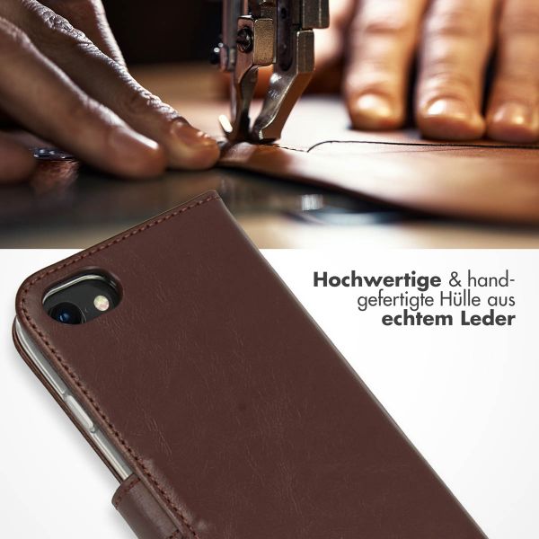 Selencia Echtleder Klapphülle Apple iPhone SE (2022 / 2020) / 8 / 7 / 6(s) - Braun