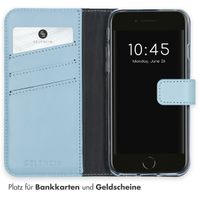 Selencia Echtleder Klapphülle Apple iPhone SE (2022 / 2020) / 8 / 7 / 6(s) - Air Blue