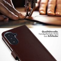 Selencia Echtleder Klapphülle Samsung Galaxy A57 (5G) - Dunkelbraun