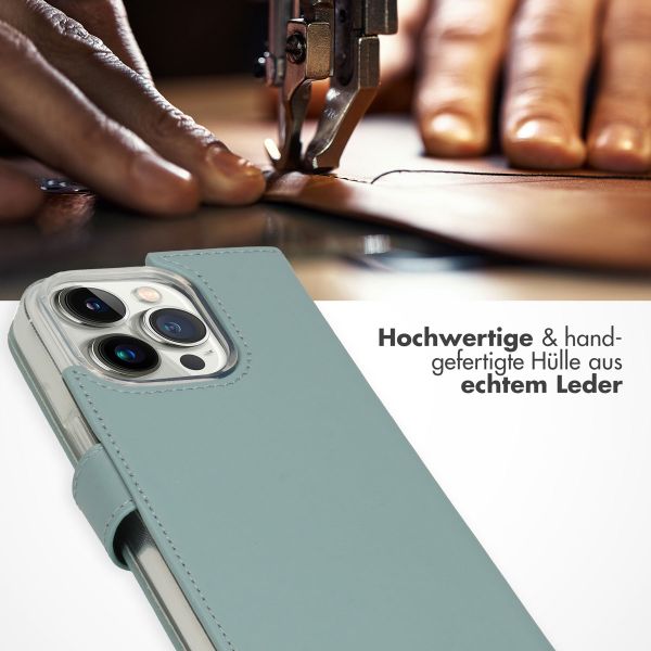 Selencia Echtleder Klapphülle Apple iPhone 14 Pro - Air Blue