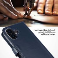 Selencia Echtleder Klapphülle Apple iPhone 16 Plus - Blau