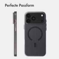 Accezz Lite Backcover mit MagSafe | Fluted | Apple iPhone 18 Pro Max / 17 Pro Max - Matte Black