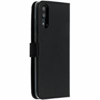 Selencia Echtleder Klapphülle Huawei P20 - Schwarz