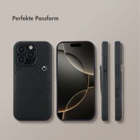 Selencia Riva Back Cover mit Kartenfach Apple iPhone 16 Pro - Schwarz