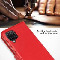 Selencia Echtleder Klapphülle Samsung Galaxy A12 - Rot