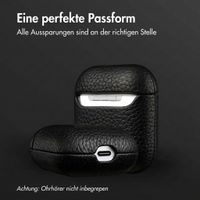 Accezz Echtleder Case  Apple AirPods 1 / 2 - Schwarz
