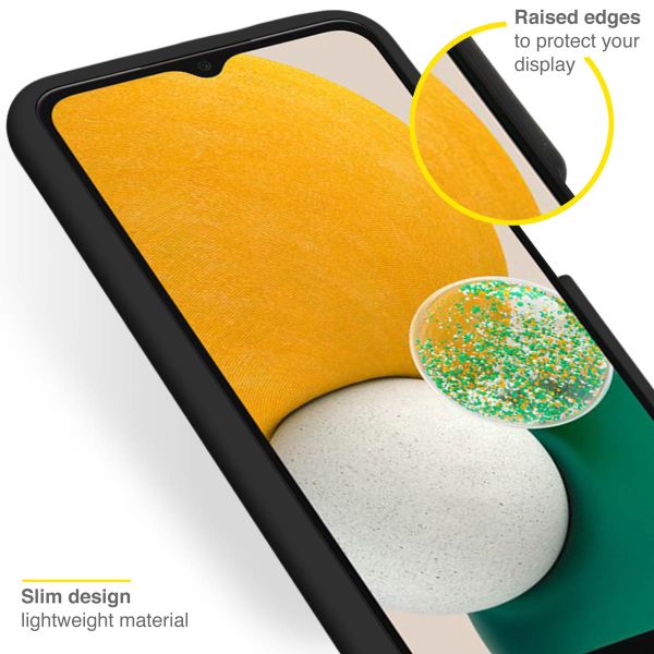 Accezz Liquid Silikoncase Samsung Galaxy A13 (5G) / A04s - Schwarz