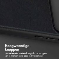 Accezz Echtleder Hülle + MagSafe Wallet Apple iPhone 16 Pro - Onyx Black