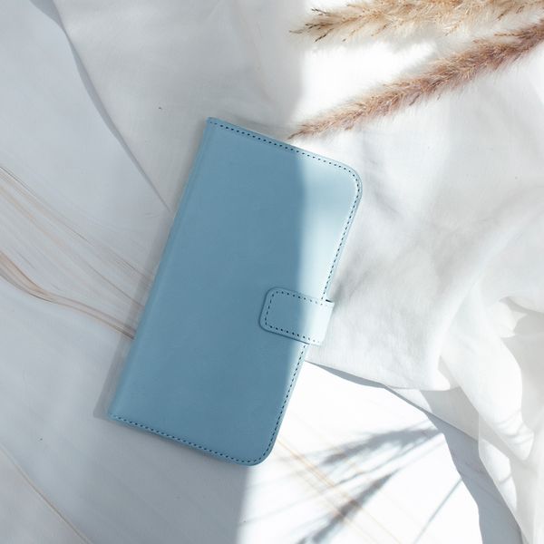 Selencia Echtleder Klapphülle Apple iPhone 12 (Pro) - Air Blue