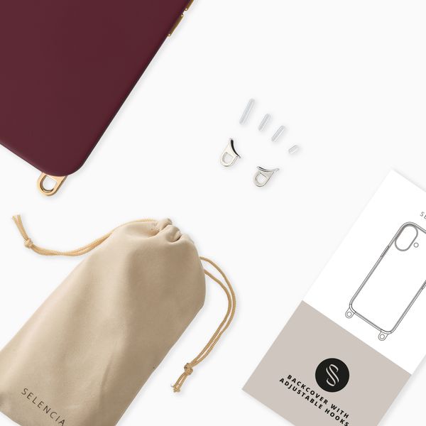 Selencia Rivièra Backcover mit MagSafe mit abnehmbaren Haken Samsung Galaxy A18 / A17 / A16 / A26 - Bold Burgundy