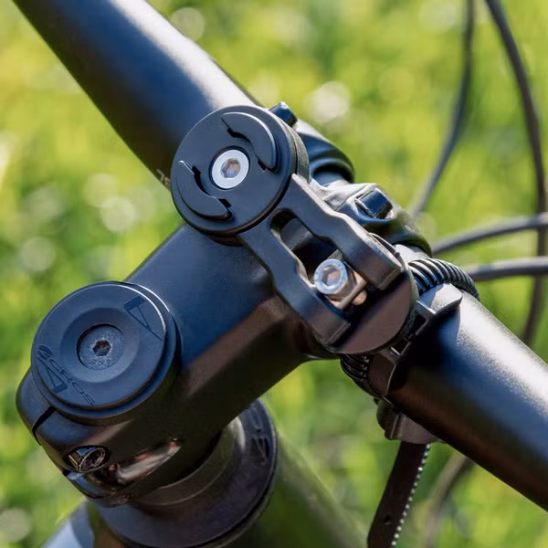 SP Connect Bike Bundle Universal Interface SPC+ Fahrrad-Handyhalterung - Adapter für SPC+ Zubehör - Schwarz