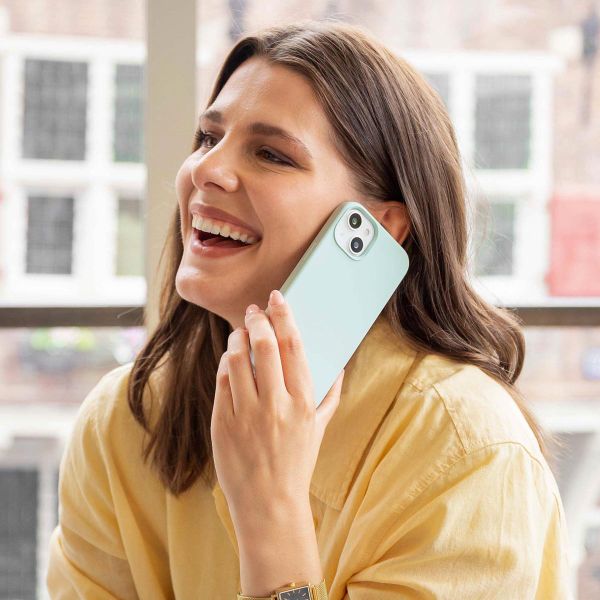 Accezz Liquid Silikoncase Apple iPhone 12 (Pro) - Sky Blue