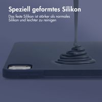 Accezz Liquid Silicone Back Cover mit Stifthalter Apple iPad Pro 12.9 (2022) / Pro 12.9 (2021) / Pro 12.9 (2020) - Dunkelblau