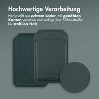 Accezz Leder-Wallet mit Standfunktion - Geeignet für MagSafe und Qi2 - Cedar Green