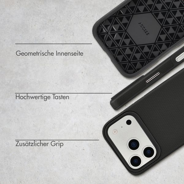 Accezz Tough Back Cover mit MagSafe Apple iPhone 17 Pro Max - Schwarz
