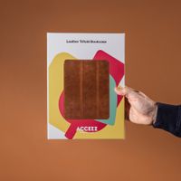 Accezz Leder Trifold Klaphülle Apple iPad 11 (2025) 11 Zoll A16 / iPad 10 (2022) 10.9 Zoll - Cognac