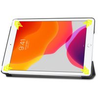 Accezz Trifold Klapphülle Apple iPad 9 (2021) 10.2 Zoll / iPad 8 (2020) 10.2 Zoll / iPad 7 (2019) 10.2 Zoll - Schwarz