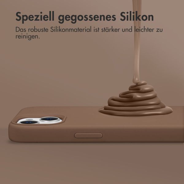 Accezz Liquid Silikoncase mit MagSafe Apple iPhone 13 Pro - Hellbraun