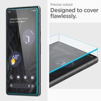 Spigen GLAStR Fit Displayschutzfolie 2er-Pack + Applicator Google Pixel 7a