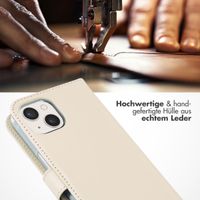 Selencia Echtleder Klapphülle Apple iPhone 13 - Greige
