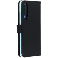Selencia Echtleder Klapphülle Huawei P30 - Schwarz