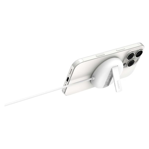 Belkin BoostCharge Pro Magnetische Kabellose Ladestation 15W - MagSafe und Qi2 - Weiß