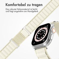 Accezz Nylon Alpine Armband für Apple Watch | 44/45/46/49 mm - Polarstern