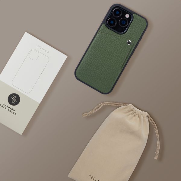 Selencia Riva Back Cover mit Kartenfach Apple iPhone 16 Pro - Sage Green