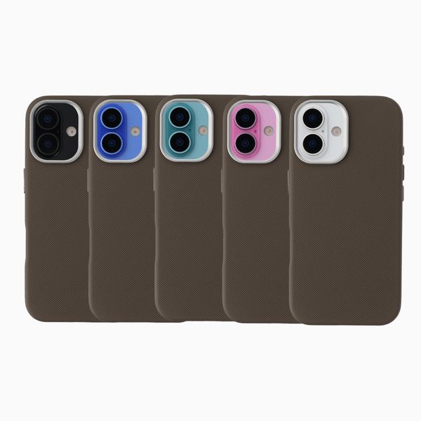 Accezz Mesh Backcover mit MagSafe Apple iPhone 16 - Braun