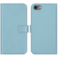 Selencia Echtleder Klapphülle Apple iPhone SE (2022 / 2020) / 8 / 7 / 6(s) - Air Blue