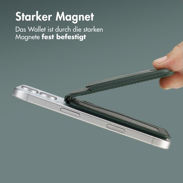 Accezz Leder-Wallet mit Standfunktion - Geeignet für MagSafe und Qi2 - Cedar Green