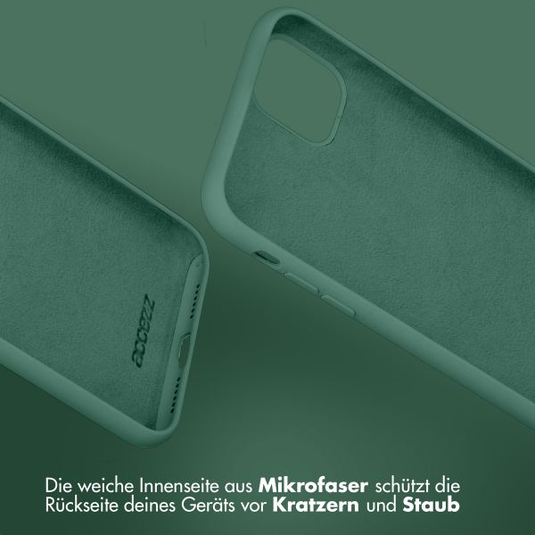 Accezz Liquid Silikoncase Apple iPhone 11 - Dunkelgrün
