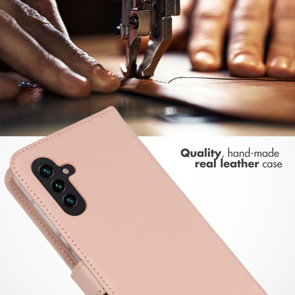 Selencia Echtleder Klapphülle Samsung Galaxy A13 (5G) / A04s - Dusty Pink