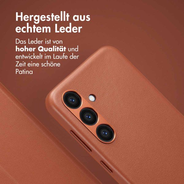 Accezz 2-in-1 Klapphülle aus Leder mit MagSafe Samsung Galaxy S24 - Sienna Brown