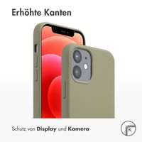 Accezz Liquid Silikoncase mit MagSafe Apple iPhone 12 (Pro) - Cooper Green