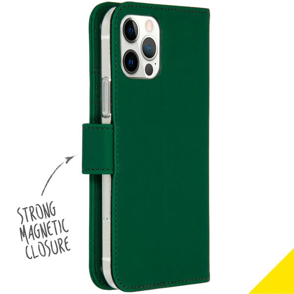 Accezz Wallet TPU Klapphülle Apple iPhone 12 (Pro) - Grün