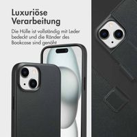 Accezz 2-in-1 Klapphülle aus Leder mit MagSafe Apple iPhone 15 - Onyx Black