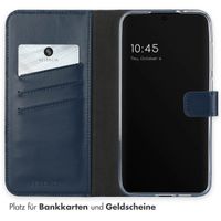 Selencia Echtleder Klapphülle Samsung Galaxy S24 FE - Blau