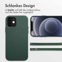 Accezz MagSafe Leather Backcover Apple iPhone 12 (Pro) - Cedar Green