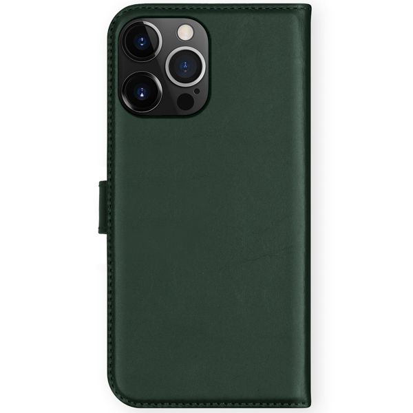 Selencia Echtleder Klapphülle Apple iPhone 13 Pro - Grün