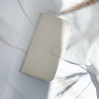 Selencia Echtleder Klapphülle Samsung Galaxy S21 Plus - Greige